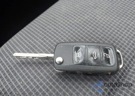 2010 Volkswagen Golf 4-Door из США, поврежденный, VIN WVWDA7AJ4AW342239